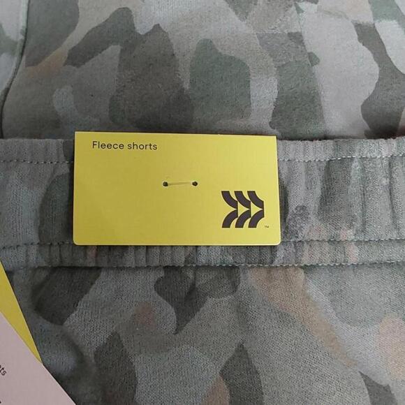 Girls' Fleece Shorts | All in Motion | X Large (14) - Picture 7 of 10